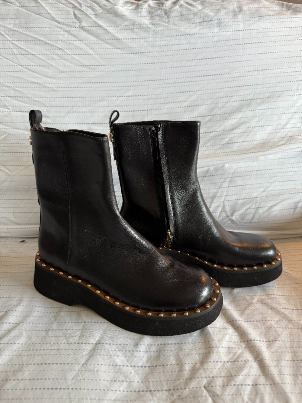 COACH Leather Chelsea Boot Women's 8B Chunky Lug Sole Studded NWT Style CE312